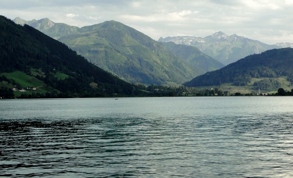 Zdjęcie z Austrii - W oddali widać Wysokie Taury. Tam się jutro wybieramy :)