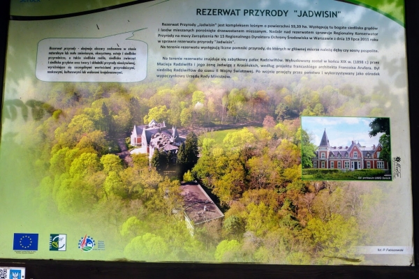 Zdjęcie z Polski - szukałam tego pałacu ...., ale w szuwarach od strony zalewu dawnego wejścia już nie ma... 😡