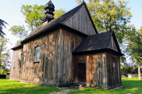 Zdjęcie z Polski - uroczy drewniany wiejski kościółek zbudowany ...( szczegóły w Relacji) 