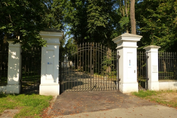 Zdjęcie z Polski - Pałac Pass zbudowano w 1830 roku dla Henryka Geysmera ( od fabryki kobierców) 