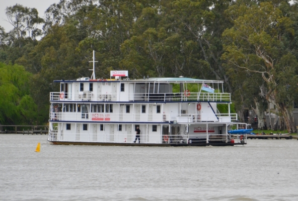 Zdjęcie z Australii - Stateczek wycieczkowy na rzece Murray