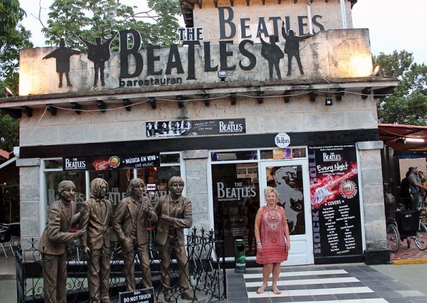 Zdjęcie z Kuby - Słynny "The Beatles" bar w Varadero