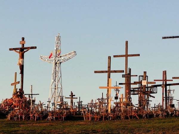 Zdjęcie z Polski - Później udaliśmy się na górę krzyży - tuż obok kościoła.