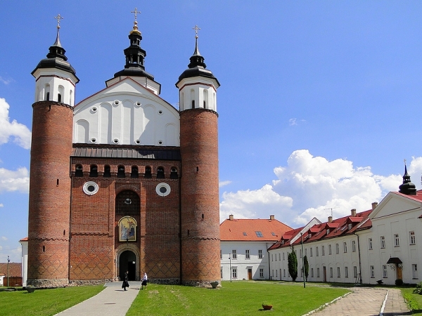 Zdjęcie z Polski - ja tym razem nie wchodziłam, więc pokażę Wam, jak wygląda cerkiew i jej otoczenie latem.