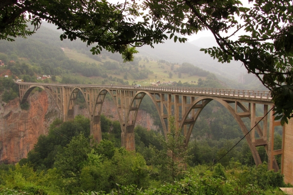 Zdjęcie z Czarnogóry - most Durdewicza nad rzekąTarą