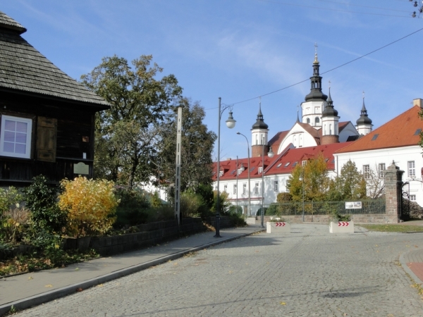 Zdjęcie z Polski - To mój ulubiony widok na klasztor - z ul. Konarskiego.