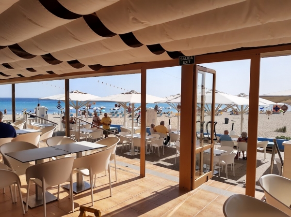 Zdjęcie z Hiszpanii - z hotelowego baru wprost na plażę