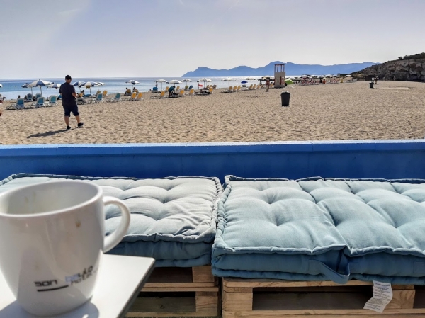 Zdjęcie z Hiszpanii - pierwsza kawka po przyjeździe..., odpoczynek, relaks, widok na morze i kawusia...