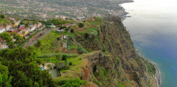 Zdjęcie z Portugalii - Widok z tarasu widokowego na okolicę.