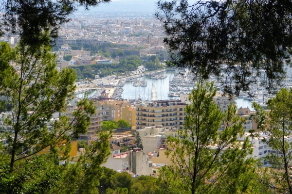 Zdjęcie z Hiszpanii - widoki na miasto w dole....