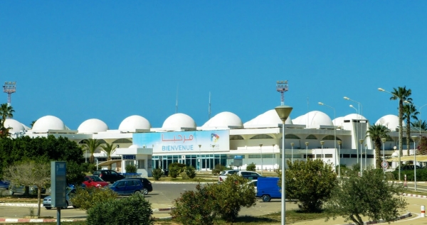 Zdjęcie z Tunezji - lotnisko Djerba Zarzis - małe, kameralne a w marcu zupełnie puste