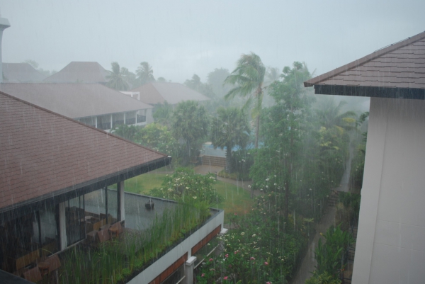 Zdjęcie z Tajlandii - Goraca tropikalna ulewa
