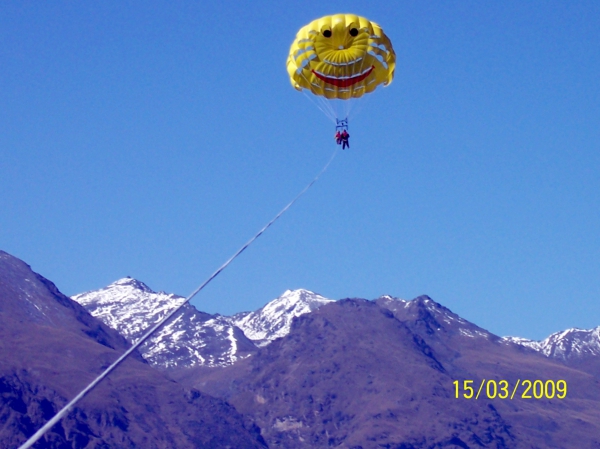 Zdjęcie z Nowej Zelandii - Lecimy na :) spadochronie