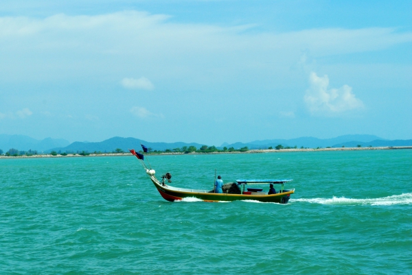 Zdjęcie z Malezji - Rybacy wracaja z polowu