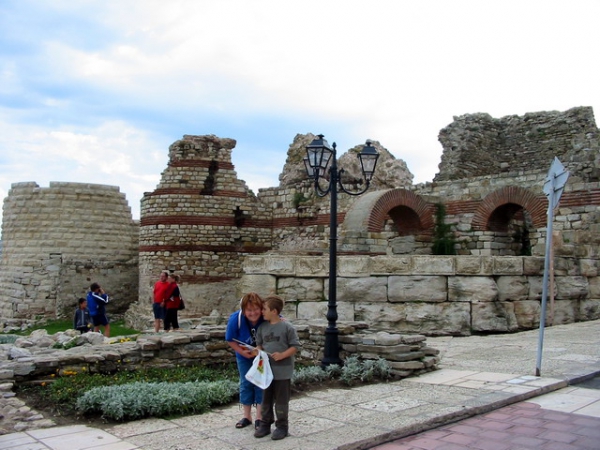 Zdjęcie z Bułgarii - Nesebyr - mury starówki.
