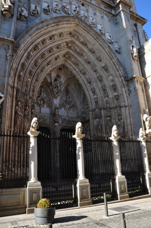 Zdjęcie z Hiszpanii - wejście do katedry