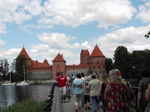 Zdjęcie z Litwy - wejście na zamek 