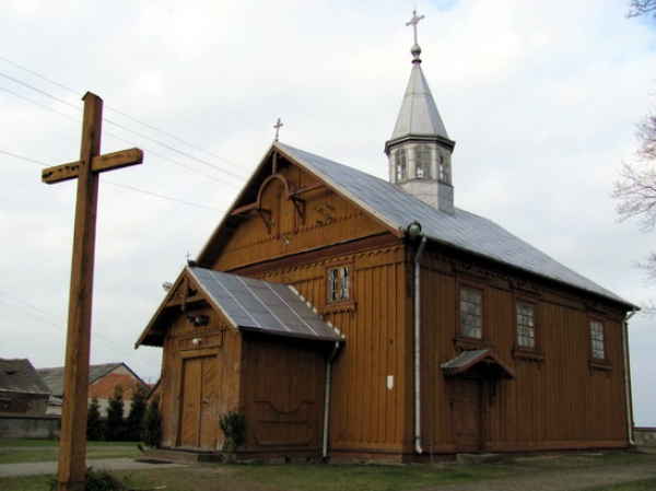 Zdjęcie z Polski - Zabytkowy kościół...