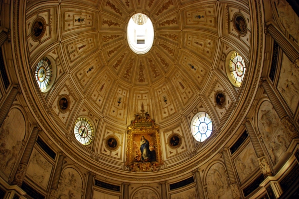 Zdjęcie z Hiszpanii - Wnetrze katedry w Sewilli