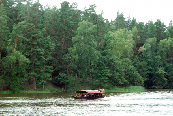 Zdjęcie z Polski - Na jeziorze Rozpuda