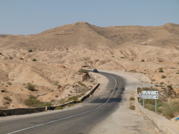 Zdjęcie z Tunezji - Droga do Matmaty