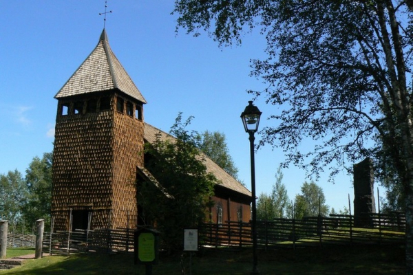 Zdjęcie ze Szwecji - Sarna- zabytkowy kościół