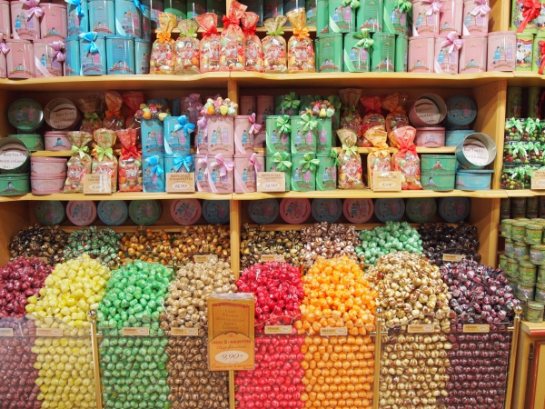 Zdjęcie z Francji - sklep ze słodyczami