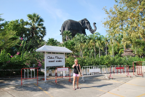 Zdjęcie z Tajlandii - Trzygłowy słoń...