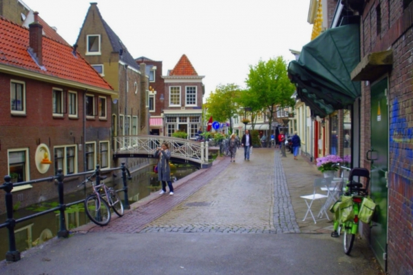 Zdjęcie z Holandii - Uliczka w Gouda