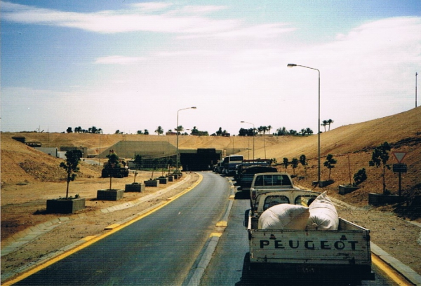 Zdjęcie z Egiptu - wjazd do tunelu