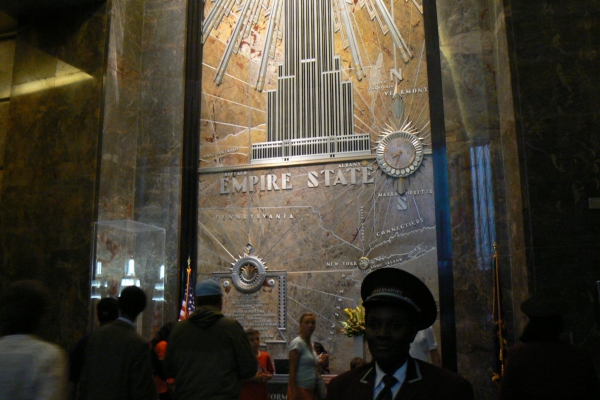 Zdjęcie ze Stanów Zjednoczonych - wejście do Empire St.B.