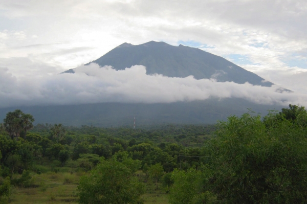 Zdjęcie z Indonezji - Wulkan Mount Agung