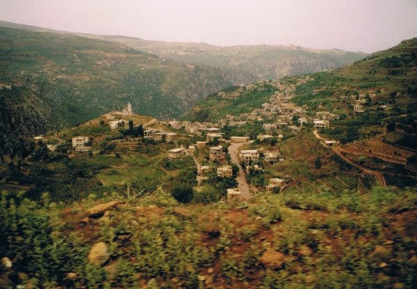 Zdjęcie z Libanu - widok na Bsharri