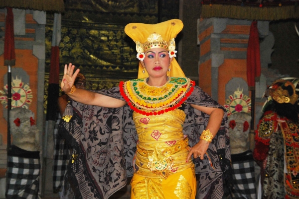 Zdjęcie z Indonezji - Balijska tancerka