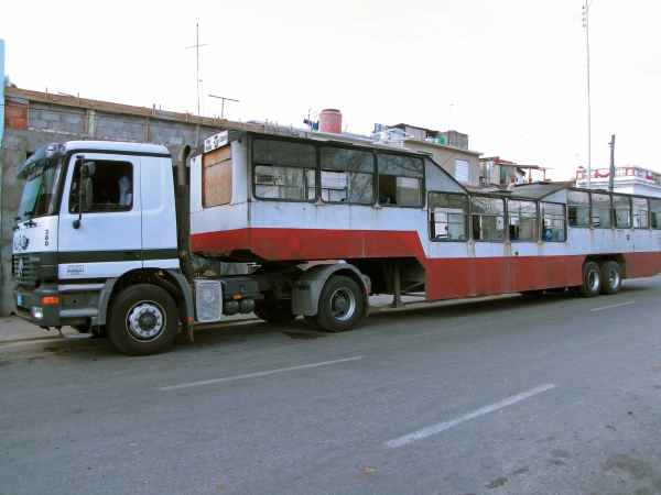 Zdjęcie z Kuby - Autobus Camello