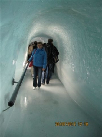 Zdjęcie ze Szwajcarii - Wewnątrz lodowca