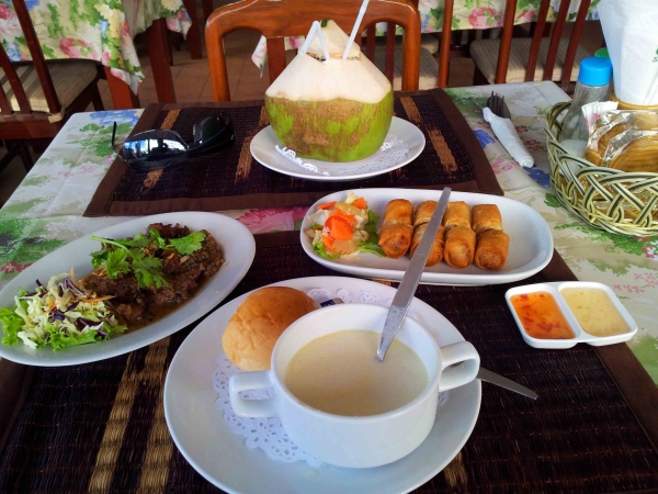 Zdjęcie z Tajlandii - obiad :)