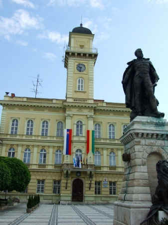 Zdjęcie ze Słowacji - Komarno - ratusz