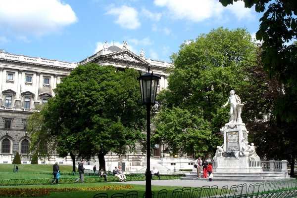 Zdjęcie ze Słowacji - pomniki Hofburgu