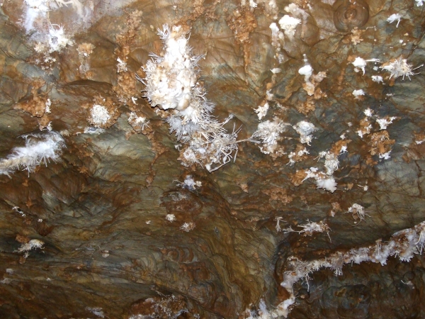 Zdjęcie ze Słowacji - jaskinia aragonitowa