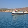 Zdjęcie z Grecji - statek wypływa z portu  