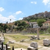 Zdjęcie z Grecji - Rzymskie Forum na tle Akropolu.