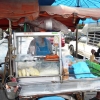 Zdjęcie z Tajlandii - uliczne garkuchnie i tuk-tuki dominują na ulicach Bkk