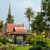 Zdjęcie z Tajlandii - Ayutthaya; część współczesna tuż przed Parkiem Archeologicznym