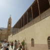 Zdjęcie z Egiptu - przed klasztorną recepcją