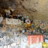 Zdjęcie z Grecji - Przyklasztorna kapliczkaw skalnej grocie.