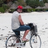 Zdjęcie z Tanzanii - jeżdżenie rowerem po plaży :)