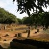 Zdjęcie ze Sri Lanki - Ruiny budowli klasztornych z X wieku w Mihintale