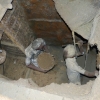 Zdjęcie ze Sri Lanki - rekonstrukcja szybu kopalni wydobycia kamieni szlachetnych; 