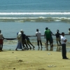 Zdjęcie ze Sri Lanki - ta sieć, którą wyciągali rybacy z morza miała chyba z kilometr długości! :))
